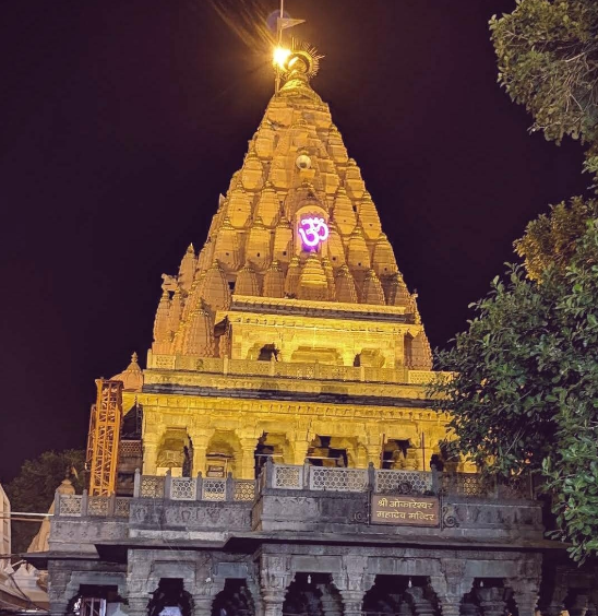 Shri-Mahakaleshwar-mandir-Ujjain.